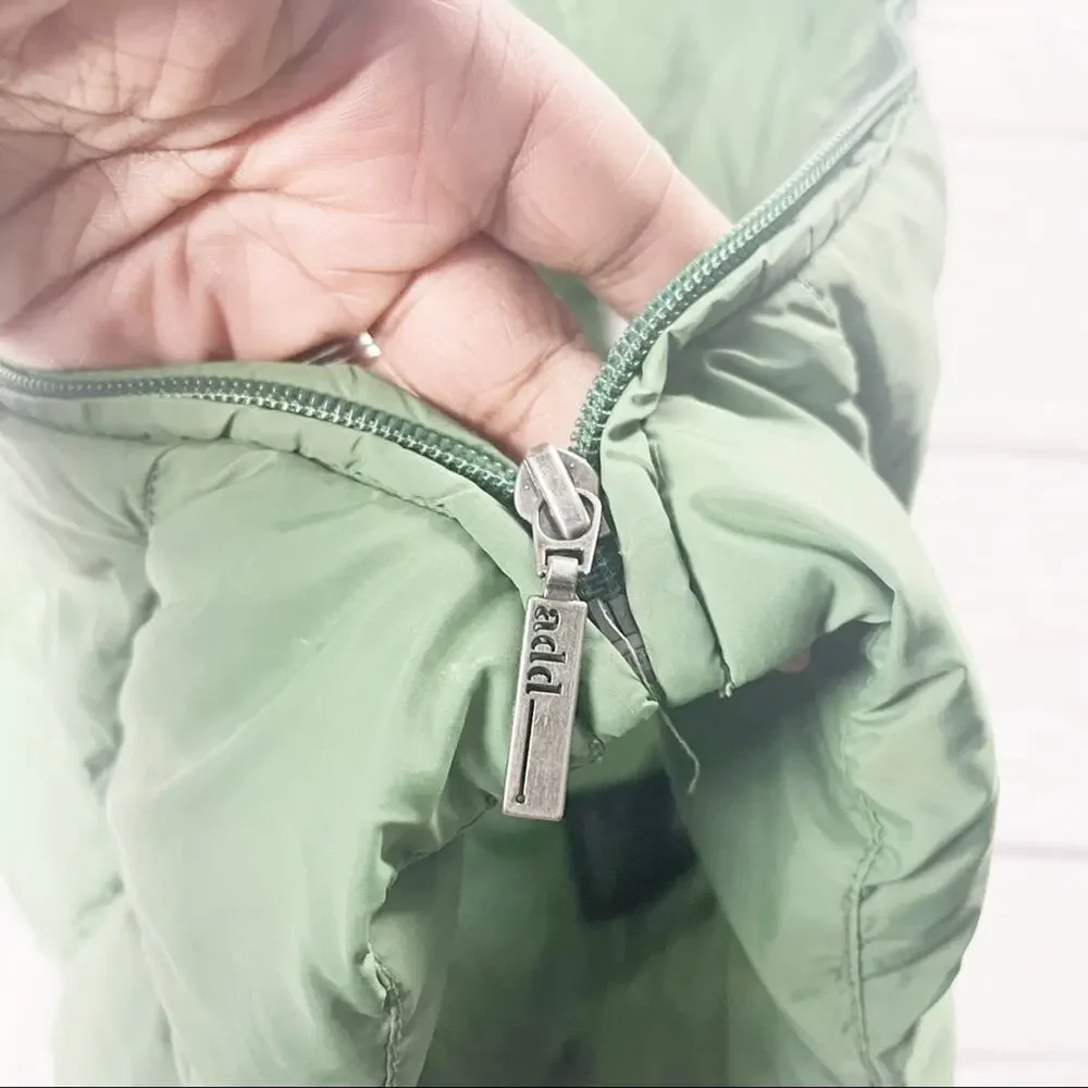 Add Down Women's Goose Filled Sleeveless Puffer Jacket Vest in Green‎ Size 0